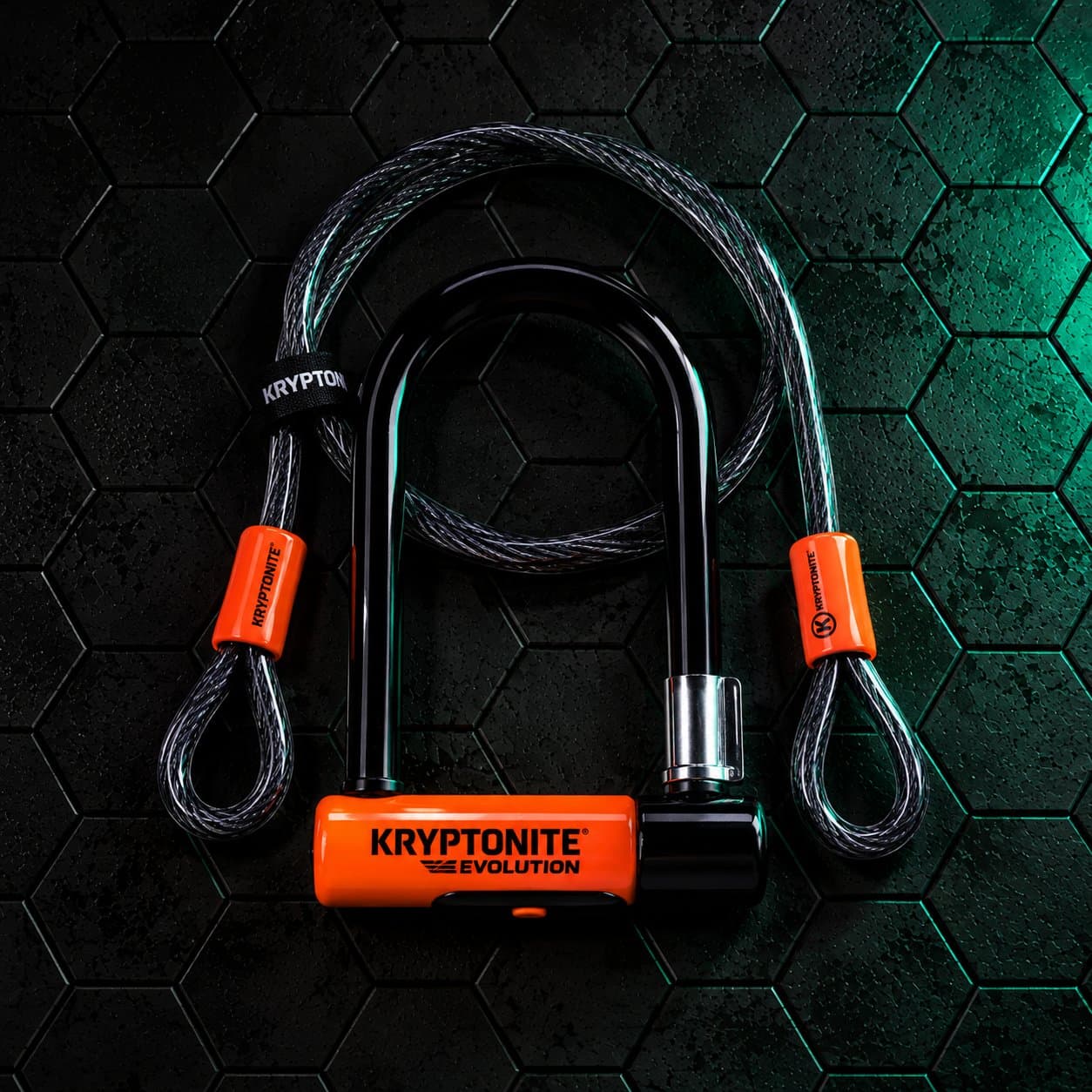 Kryptonite D lock with Kryptoflex cable